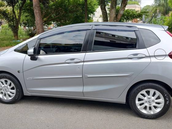 HONDA FIT 1.5 LX 16V FLEX 4P AUTOMÁTICO HONDA FIT 1.5 LX 16V FLEX 4P AUTOMÁTICO